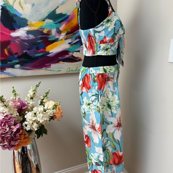2 piece colorful cropped pant set with midriff top. - Picture 4 of 8